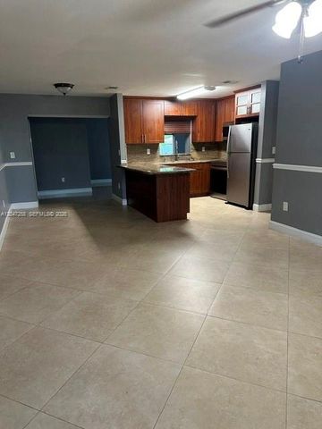 1065 NW 15th St, Homestead, FL 33030