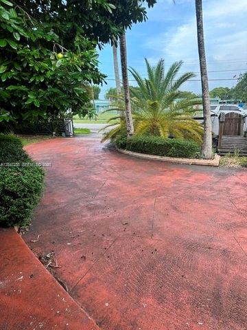 1065 NW 15th St, Homestead, FL 33030