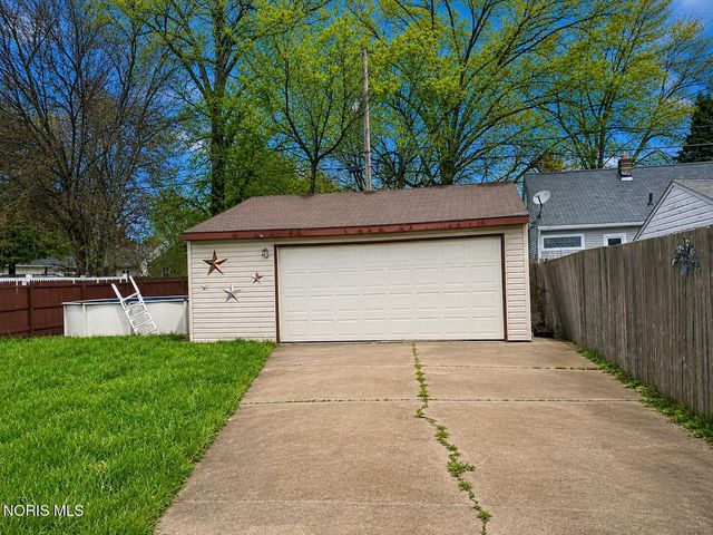 1938 Welker Avenue, Toledo, OH 43613