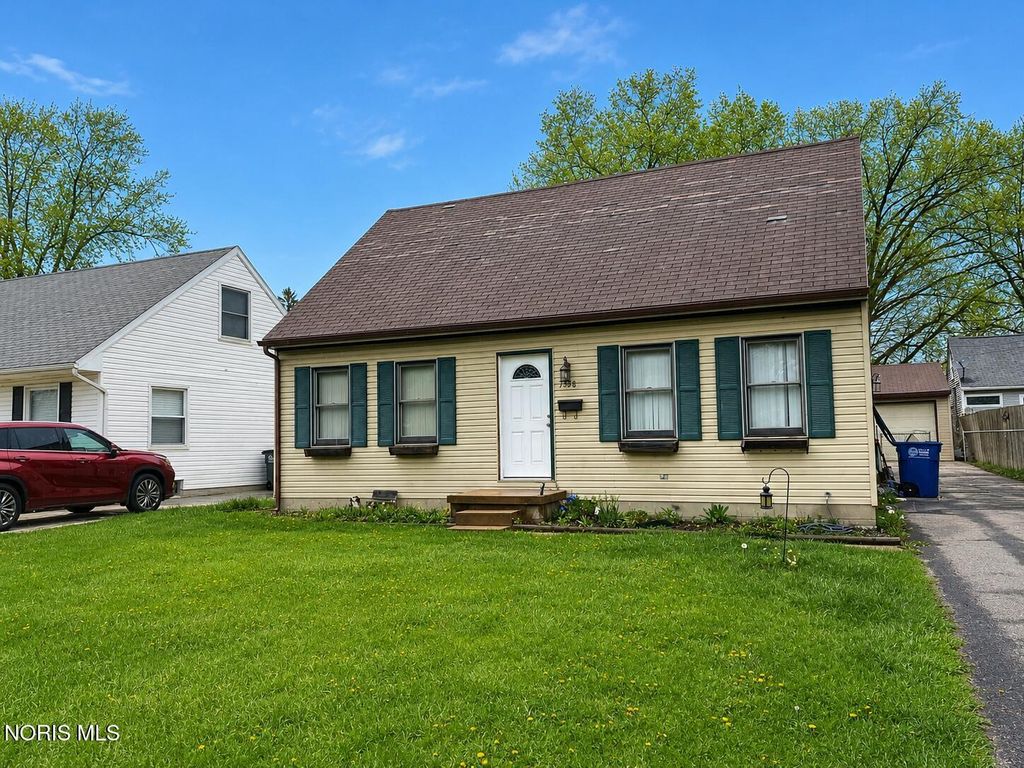 1938 Welker Avenue, Toledo, OH 43613