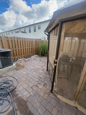 23049 SW 129th Place 23049, Miami, FL 33170