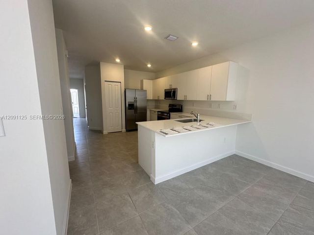 23049 SW 129th Place 23049, Miami, FL 33170