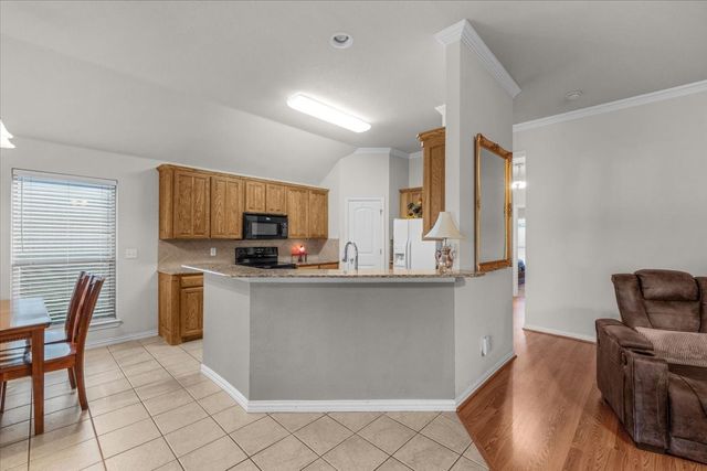 380 Lockwood Lane, Weatherford, TX 76087