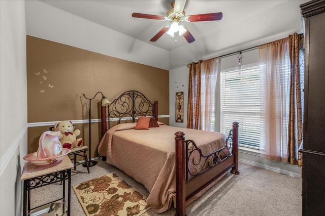 380 Lockwood Lane, Weatherford, TX 76087
