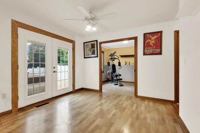 8215 S Wildwood DRIVE, Oak Creek, WI 53154