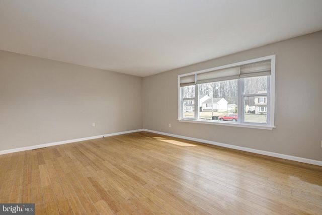 76 ARGYLE AVE, Blackwood, NJ 08012