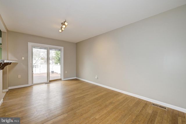 76 ARGYLE AVE, Blackwood, NJ 08012