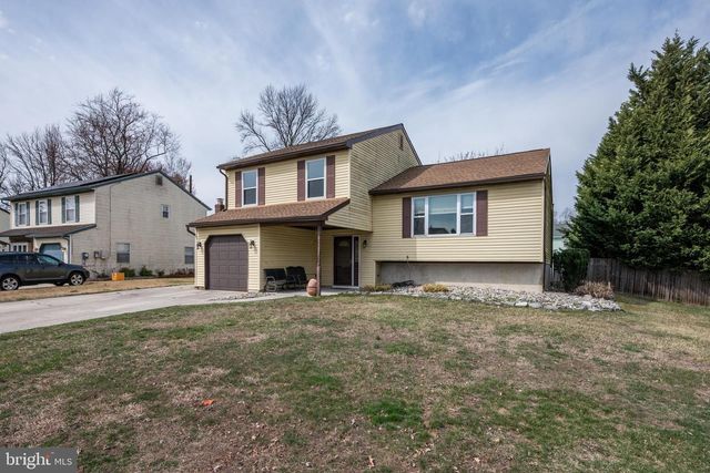 76 ARGYLE AVE, Blackwood, NJ 08012