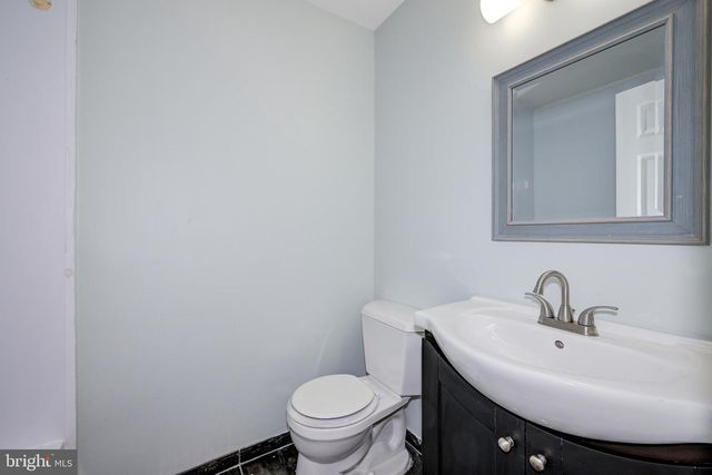 76 ARGYLE AVE, Blackwood, NJ 08012