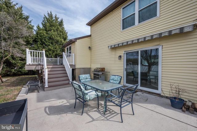 76 ARGYLE AVE, Blackwood, NJ 08012