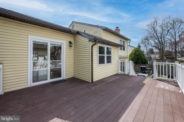 76 ARGYLE AVE, Blackwood, NJ 08012