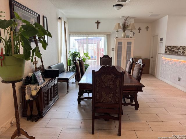 4335 Ivan Dr, San Antonio, TX 78244