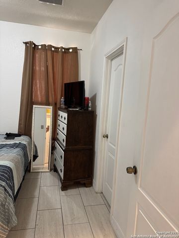 4335 Ivan Dr, San Antonio, TX 78244