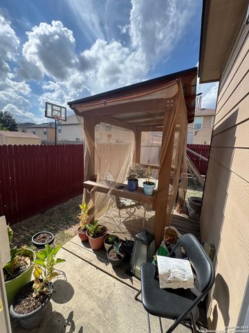 4335 Ivan Dr, San Antonio, TX 78244