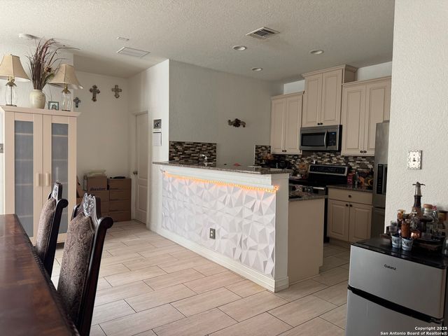 4335 Ivan Dr, San Antonio, TX 78244