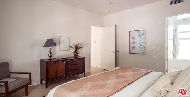 1925 Griffith Park Boulevard, Los Angeles, CA 90039