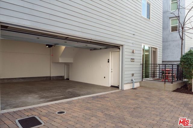 1925 Griffith Park Boulevard, Los Angeles, CA 90039