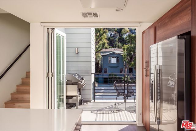 1925 Griffith Park Boulevard, Los Angeles, CA 90039