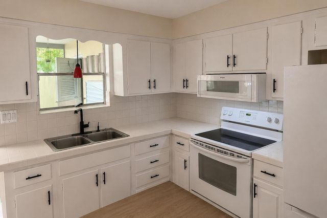 1417 NE 24th Court, Wilton Manors, FL 33305