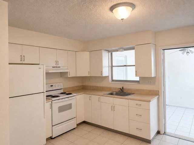 1417 NE 24th Court, Wilton Manors, FL 33305