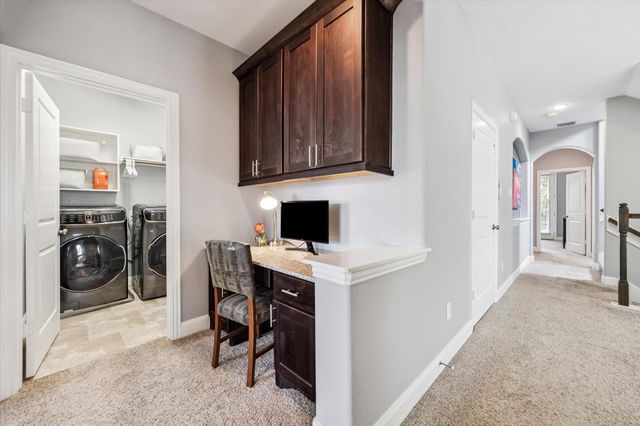 725 Via Lago, Webster, TX 77598