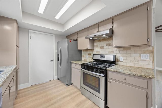 803 Windsor RD, Round Rock, TX 78664