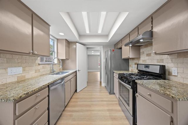 803 Windsor RD, Round Rock, TX 78664