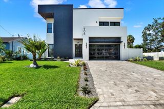 908 W FRIBLEY STREET, Tampa, FL 33603