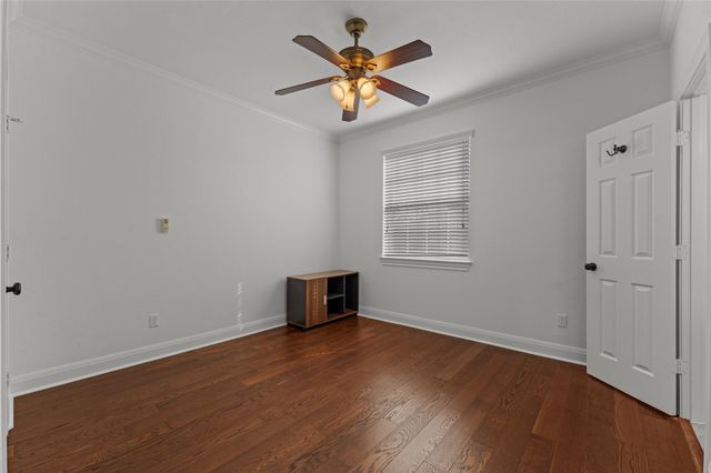 1402 Parker LN 3, Austin, TX 78741