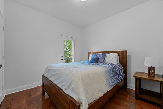1402 Parker LN 3, Austin, TX 78741