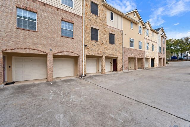 1402 Parker LN 3, Austin, TX 78741