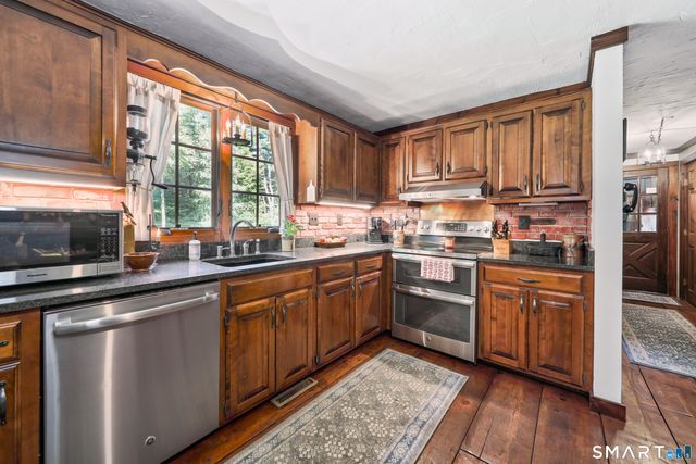 257 North Street, Plymouth, CT 06782