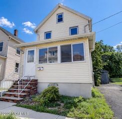 195 Pulaski Avenue, Sayreville, NJ 08872