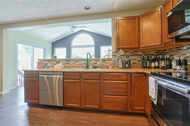 2032 Bridgewater Lane, Monroe, OH 45050