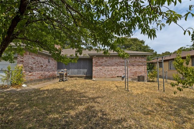 5842 marview Lane, Dallas, TX 75227