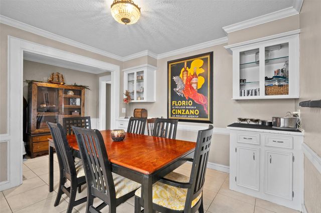 41 Windsor Drive, Conroe, TX 77304