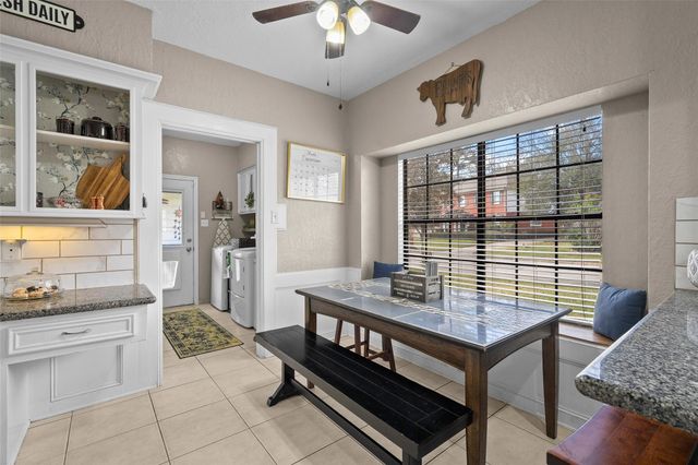 41 Windsor Drive, Conroe, TX 77304