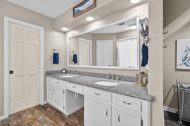 41 Windsor Drive, Conroe, TX 77304