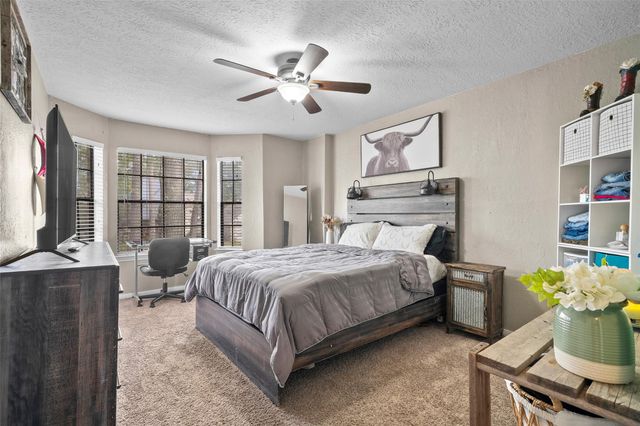 41 Windsor Drive, Conroe, TX 77304