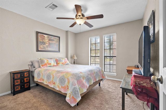 41 Windsor Drive, Conroe, TX 77304