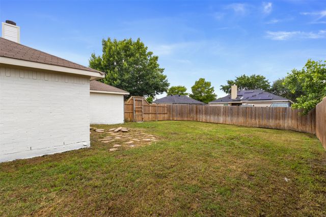 7205 Airline Drive, Rowlett, TX 75089