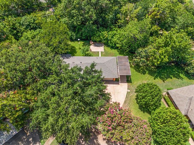 526 Nesbit Court, Garland, TX 75041