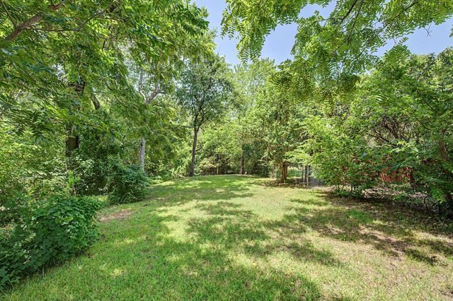 526 Nesbit Court, Garland, TX 75041