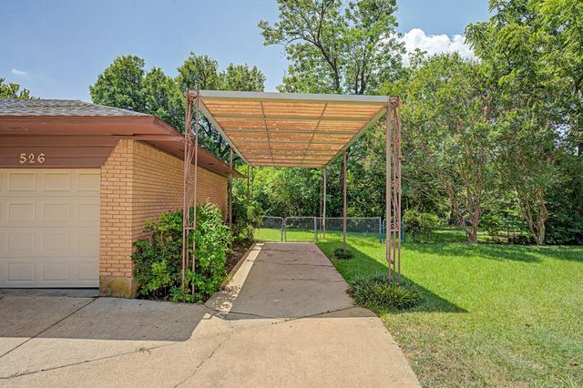 526 Nesbit Court, Garland, TX 75041