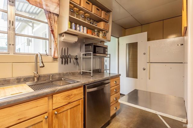 1901 E Maxwell Lane, Bloomington, IN 47401