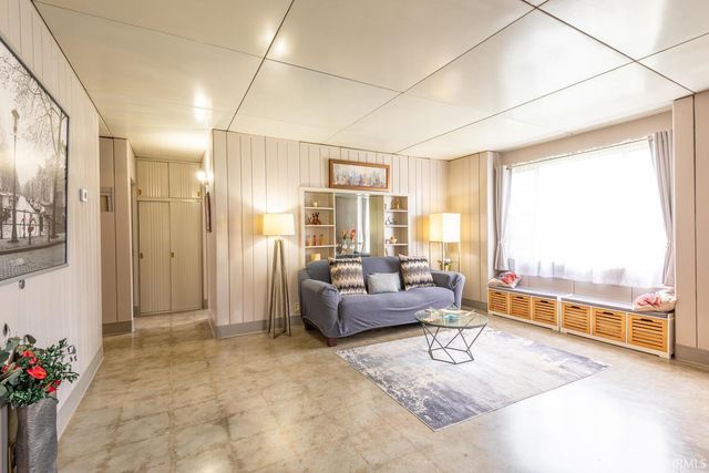 1901 E Maxwell Lane, Bloomington, IN 47401