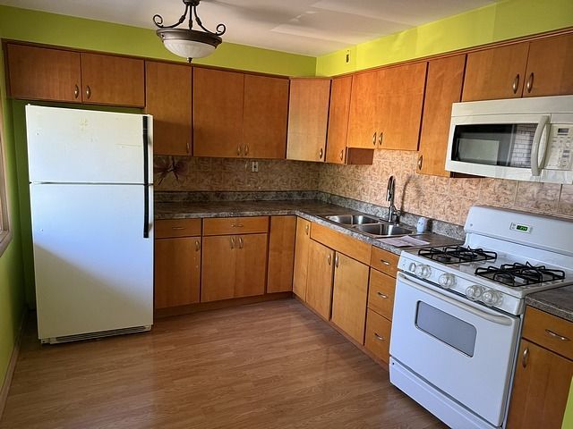 5925 W Montrose Avenue 3C, Chicago, IL 60634