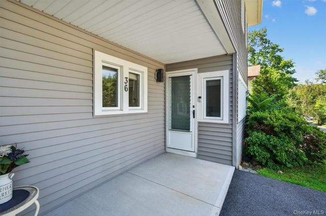 36 Bluff Avenue, Greenwood Lake, NY 10925