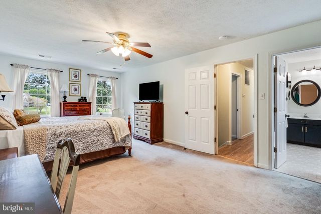 9720 HUNTLEY DR, La Plata, MD 20646