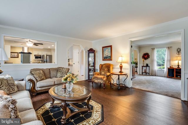 9720 HUNTLEY DR, La Plata, MD 20646